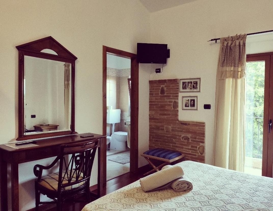Bed and Breakfast Casale Del Sole Cepagatti Экстерьер фото