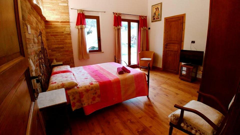 Bed and Breakfast Casale Del Sole Cepagatti Экстерьер фото