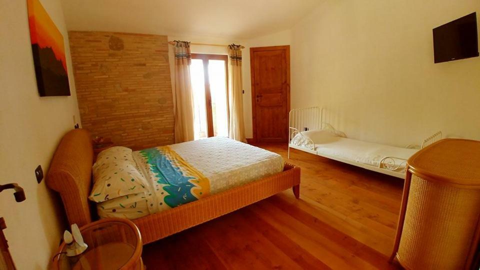 Bed and Breakfast Casale Del Sole Cepagatti Экстерьер фото